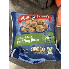 Aunt Bessies sage & onion stuffing balls x10 260g